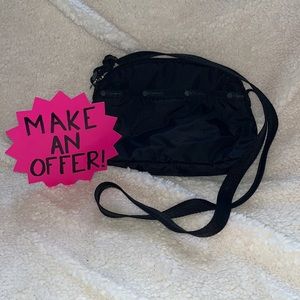 LESPORTSAC SHOULDER SIDE BAG BLACK PURSE